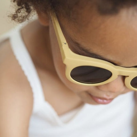 Zonnebril Béaba - HAPPY state gold (2-4 jaar)