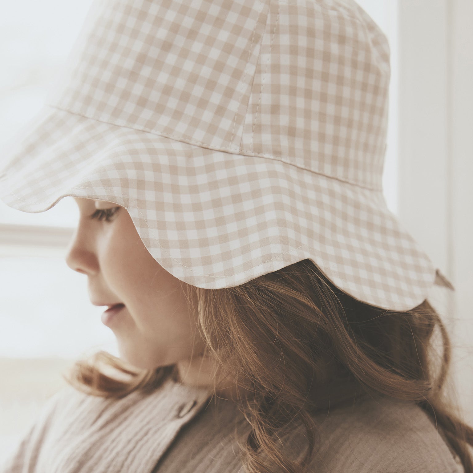 Zonnehoedje Huttelihut - Check white pepper