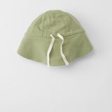 Cloby zonnehoedje UPF50+ - Olive green/sandy beach 0-6 maanden
