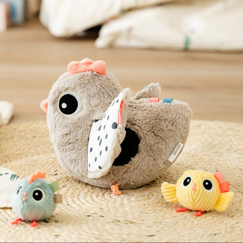 Activity toy Done by deer - Hide&Seek Clucky Sand