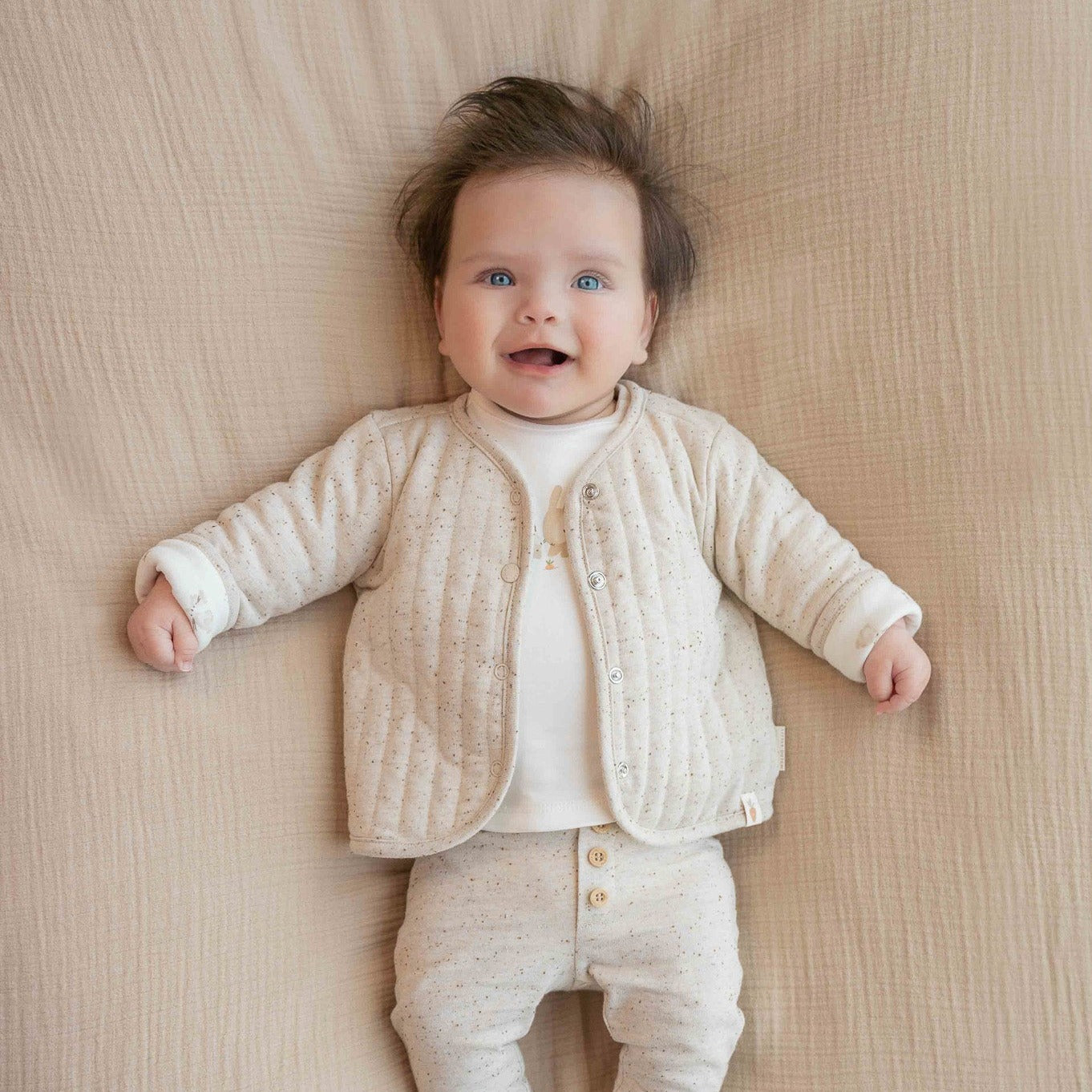 Omkeerbaar jasje Little Dutch - Baby bunny/nappy sand