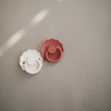 Fopspeen Frigg size 2 duopack - Daisy Baked Clay/Cream