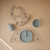 Stick & stay bordje Mushie - Powder Blue