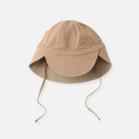 Cloby zonnehoedje UPF50+ - Peanut Brown/sandy beach
