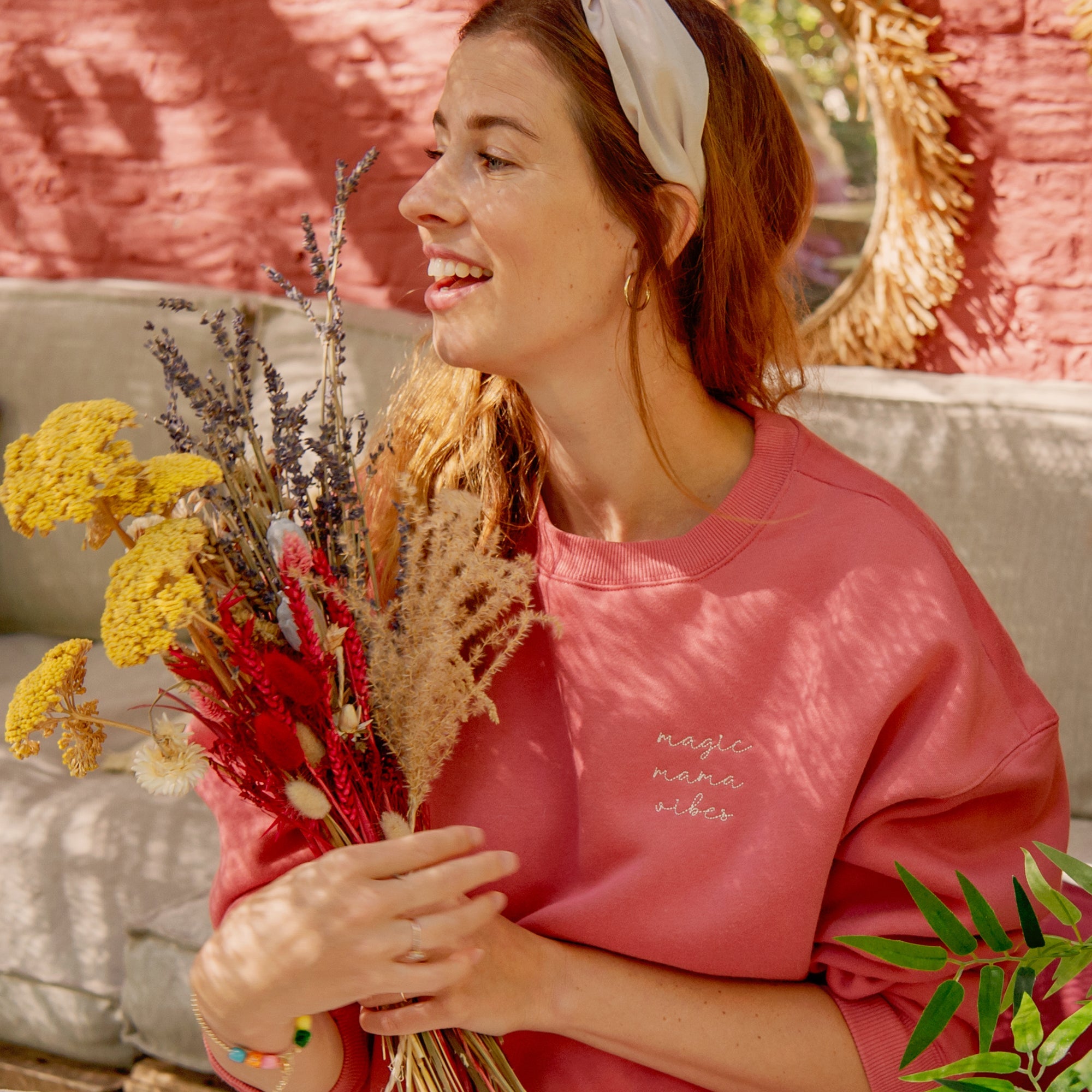 Trui Elle & Rapha - Sweet raspberry 'magic mama vibes' taille magic